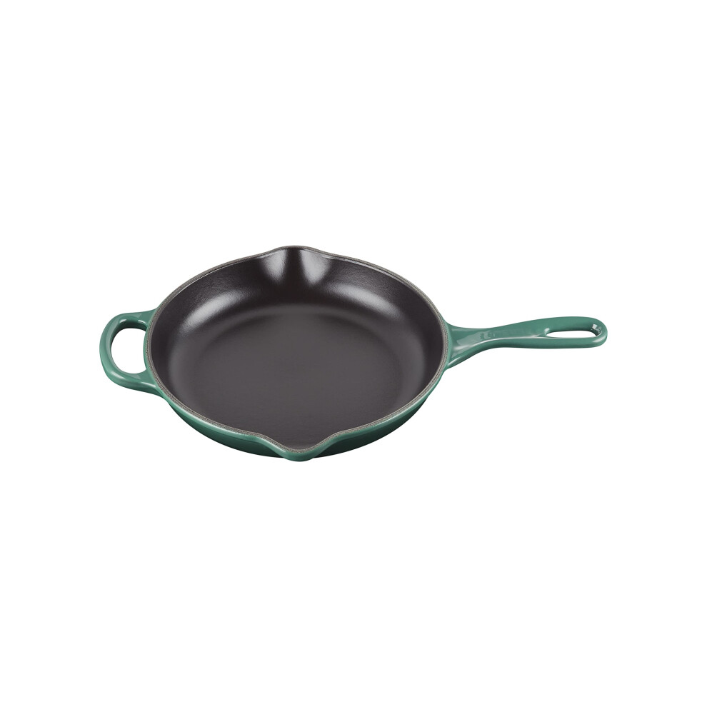 Le Creuset Signature Cast Iron Signature Iron Handle Skillet  9"""" (1-3/8 qt.)  Artichaut