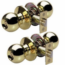 Master Lock Keyed Entry Door Lock Ball Style Knob Polished Brass BAO0103T (Pack of 2-Keyed Alike)