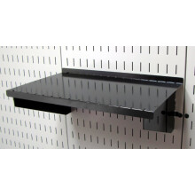 Wandbediening Pegboard-plank 9 inch diep Pegboard-plank Alleen montage voor gebruik met merk Gegroefd Pegboard - Zwart