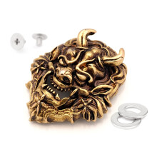 CRAFTMEMORE 40x35 mm Japanse Duivel Oni Demon Concho Schroefrug Lederbewerking Munt Conchos Pak van 2 (Brons)