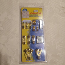 OOK 535622 Professional Picture Hangers Kit  Reusable Art Hooks  Padded  Brass  10lbs - 100lbs (Hangs 14 Pictures)