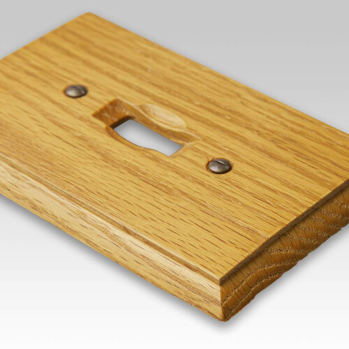 Amerelle 4025D Carson Wallplate 1 Duplex Light Oak 1
