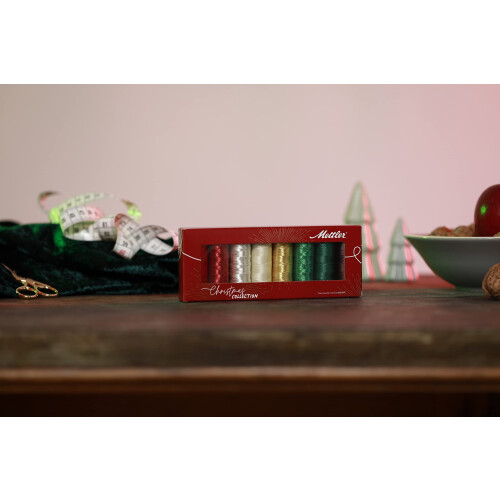 Mettler Christmas Thread kit 1500 yd/1372m Assorted 1