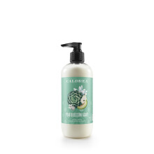 Lozione per mani di caldrea per mani asciutte fatte con burro di karit aloe vera e glicerina e altri ingredienti scelti con cura con un fiore di aga