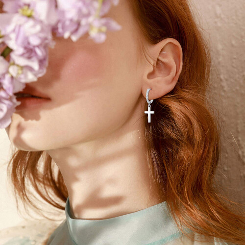Cuoka Cross Hoop Earering 1