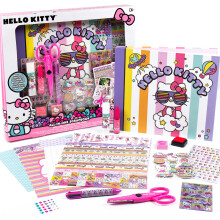 Hello Kitty All-in-One DIY. Gestalten Sie Ihr eigenes Scrapbook mit    ber 250 wichtigen Elementen. Tolle Hello Kitty-Spielzeuge f   r Wochenendaktiv