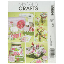 McCall's Patterns M6095 Naaimachinehoes Schort Patroon Dozen Container Organizer Pin Kussens en Knop Pop E? maat
