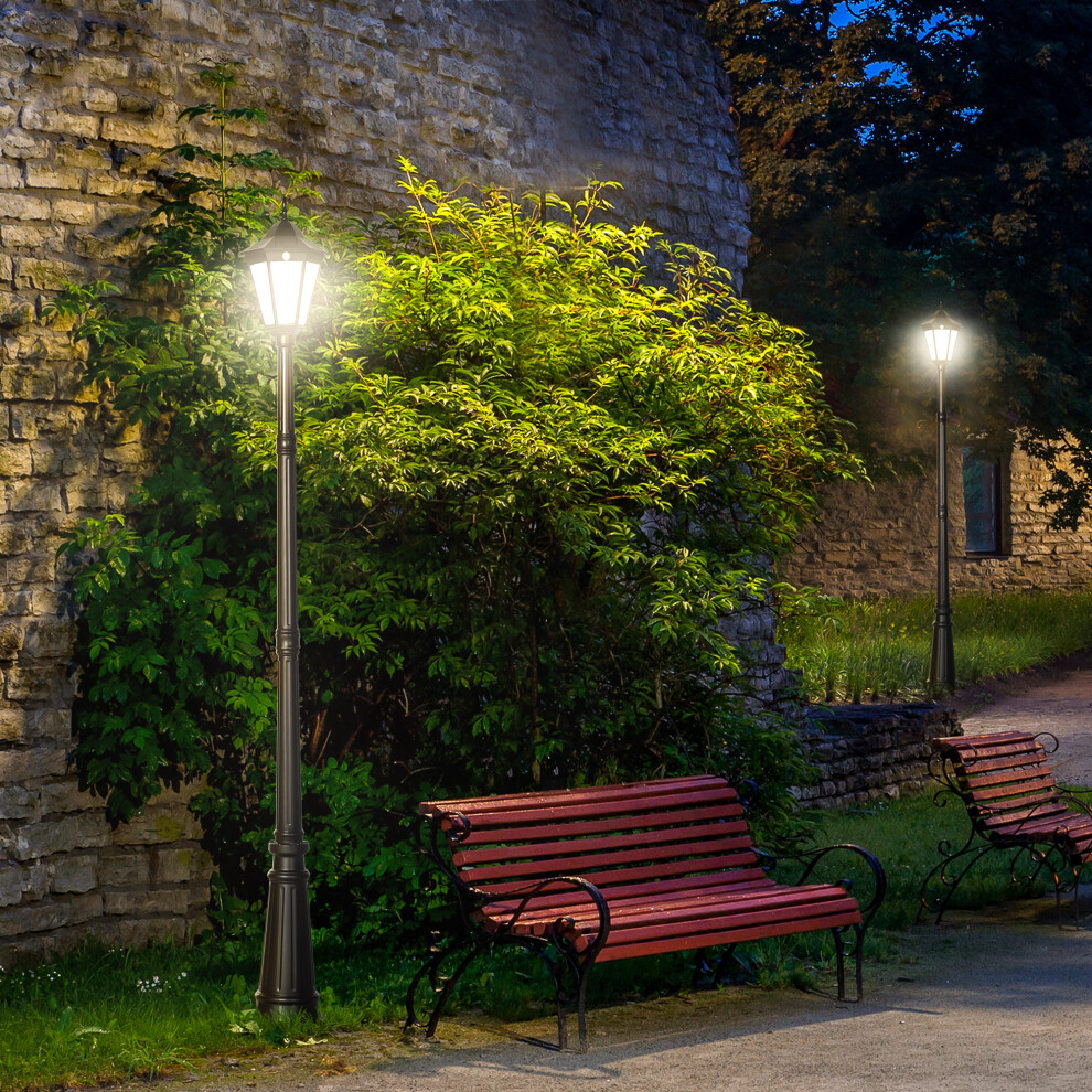 Outsunny 2.4m Garden Lamp Post Light LED Solar Powered Patio Path Lamp