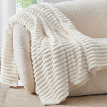BEDELITE Fleece-Uberwurfdecke fur die Couch, 300 g/m   , weich und warm, flauschige Doppeldecke, dekorativ und als Geschenk geeignet, gestreift, cr