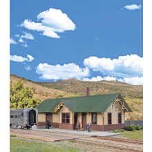 Walthers Cornerstone UP-Style Depot Train