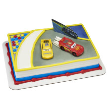 DecoPac Disney och Pixar Cars 3 Ahead of The Curve Cake Topper med Lightning McQueen Cruz Ramirez och Jackson Storm 1 SET