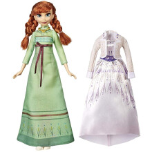 Disney Frozen Arendelle Fashions Anna-modepop met 2 outfits Groene nachtjapon en witte jurk ge?spireerd op de Frozen 2-film - Toy For Ki