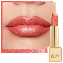 Oulac Matte lippenstift met metallic glans Comfortabele romige textuur Glad, geen korrelig gevoel Veganistisch en glutenvrij Volledig dekkende lipkle