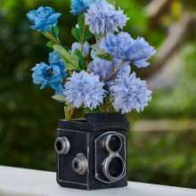 KIKTOP Camera Decorative Planter Plant Gift Desk Decor Succulent Pot for Indoor Plants Vintage Camera Home Shelf Office Decor