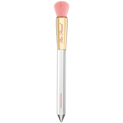 Too Faced Too Faced Diamond Light Highlighting Brush