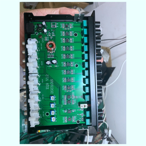 Ψηφιακός ισοσταθμιστής γραφικών Auto Cube 9 Band 1