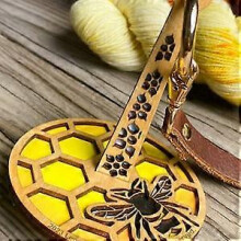 (A) Monarchana Lemonwood Mini-Minder Lupine Honeybee Lemonwood Mini-Minder Portable Wrist Yarn Holder