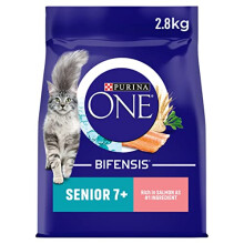 Purina ONE 7+ Dry Cat Food Rich in Salmon 2.8kg, Pack of 4