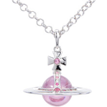 Collier Saturne coloré pour femme – Pendentif planète Saturne en cristal, argent et rose