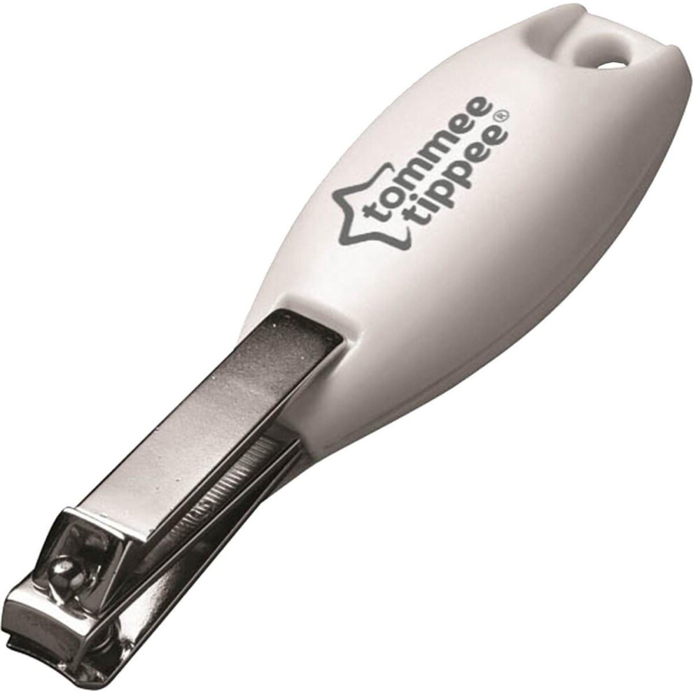 Tommee Tippee Essentials Baby Nail Clippers, Rounded Edges and Moulded Handle, 0m+, White