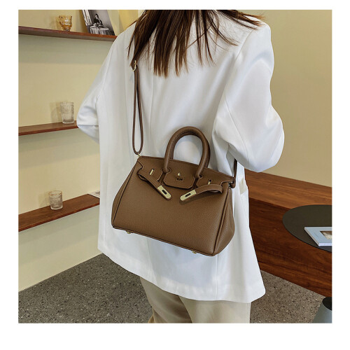 Litchi Pattern Lock Platinum Bag 1