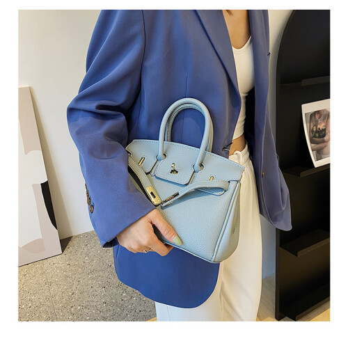 Litchi Pattern Lock Platinum Bag 2