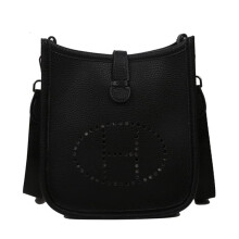 Kleine quadratische PU-Leder-Crossbody-Tasche, 18 20 6,5 cm, vielseitig und elegant
