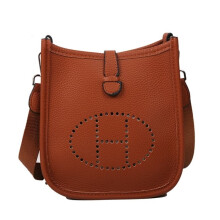 PU-Leder Umhängetasche – quadratische Crossbody-Tasche 18 x 20 x 6,5 cm, 120 cm verstellbarer Riemen, modisch und praktisch, limitierte Edition
