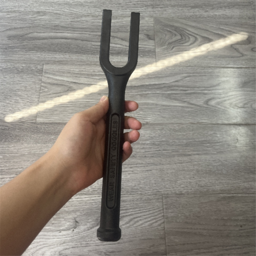 Ball Joint Separator Ball Joint Pickling Fork Tie Rod Separator Tool 2