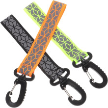 Juego de llaveros reflectantes de seguridad con colgante para actividades al aire libre, llaveros ligeros de muñeca.