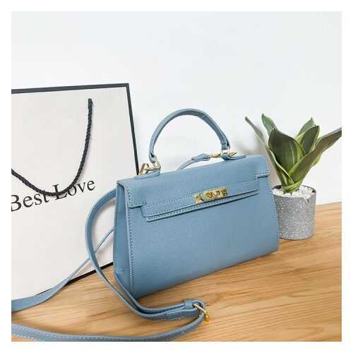 Kelly bag one-shoulder crossbody carry 1