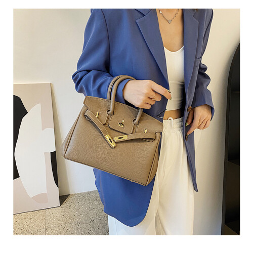Litchi Pattern Lock Platinum Bag 1