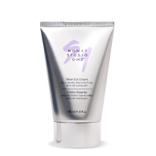 Monat Studio One Blow Out Cream - Anti Frizz Hair Care/Hair Cream hjælper med at glatte og blødgøre hår, mens du bruger varmehårstylingprodukter.