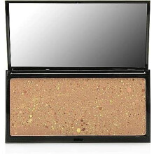 Gebrauchsfertiger, dauerhafter Couture-Finish-Farbkorrekturpuder-Bronzer. Pigmentierte Formel. Handgefertigter Bronzer-Puder