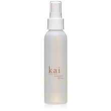 Kai Body Glow Rose 4 Fl Oz trockenes Krperl mit Jojoba-Kamillen-Gurken-Extrakten spendet Feuchtigkeit und hinterlsst einen strahlenden Glanz mit e