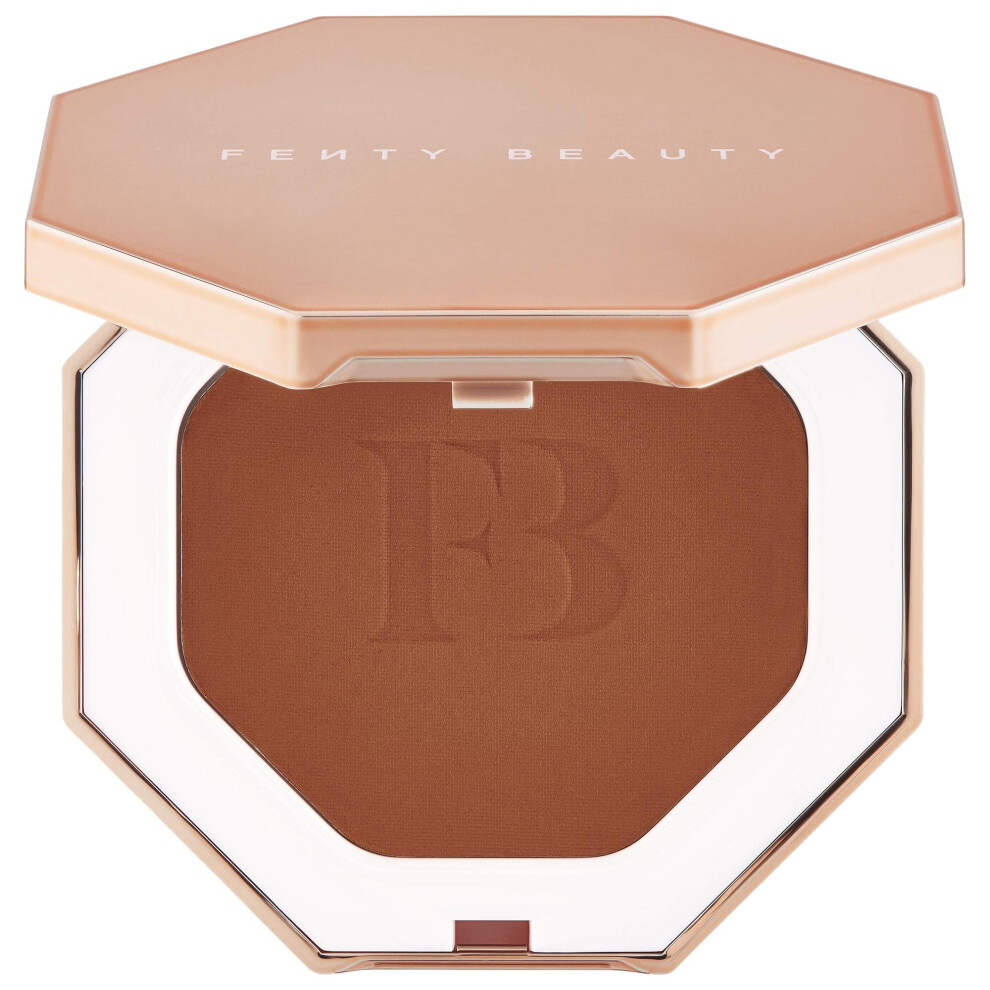 Fenty Beauty by Rihanna Sun Stalk'r Instant Warmth Bronzer Coco Naughty