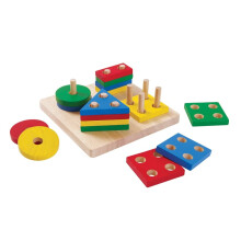 PlanToys (2403 tr? geometrisk sorteringsbr?t b?redygtigt fremstillet af gummitr? og ikke-giftige maling og farvestoffer
