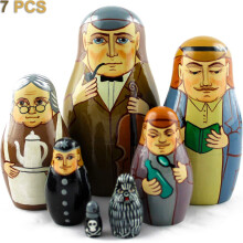 Matrjoska orosz fszkelo babk motvumokkal Sherlock Holmes trtnetei 7 db fbl kszlt figurk