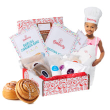 Baketivity Kids Baging DIY Activity Kit - Bag l?kre kanelboller med f?rdigm?lte ingredienser - Bedste gaveid? til drenge og piger i alderen 6-12