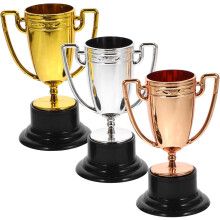 Súprava Funny Trophy pre deti 3ks Baseball Party Trophy za súťažné ocenenia