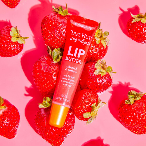 Tree Hut Sugar Lips Lip Butter Strawberry 1