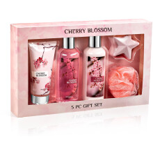 Pudelko upominkowe z kolekcji Freida & Joe Fragrance Bath & Body zawiera zel pod prysznic Balsam do ciala Peeling do ciala Bomba do kapieli i gabka (