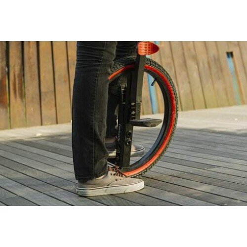 Inventist Lunicycle ein stehendes Einrad 1