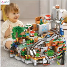 900pcs Minecraft The Mountain Cave Building Kit Blocks My World Set