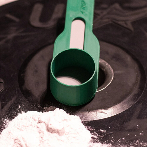 (Red) Multi-Use Scoop With Built-In Funnel 1