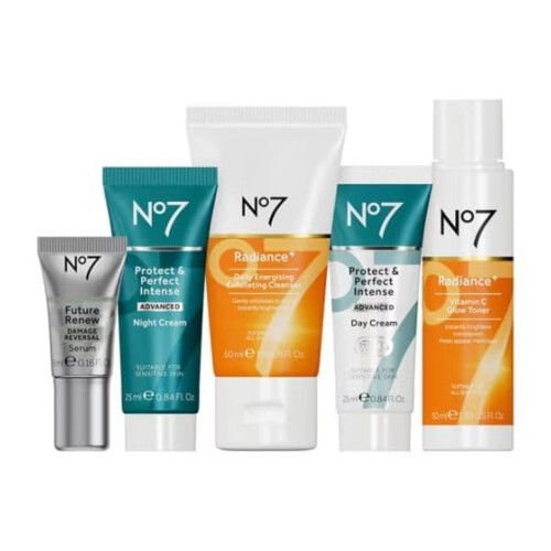The Skincare Discovery Collection, 5 Piece Gift Set 2