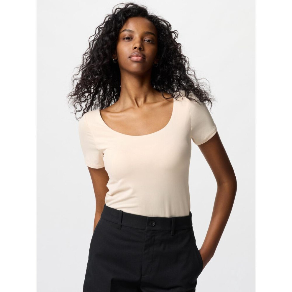 (30 NATURAL/M) Uniqlo Japan Air Rhythm Bra T Shirt Short Sleeve