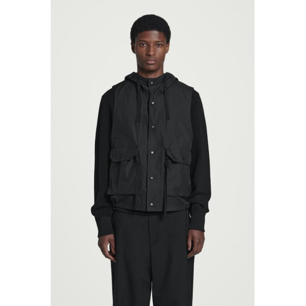 (Black/M/L) Cos Japan Technical Nylon Hooded Gilet