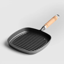 Garden Sanctuary 22CM Square Cast Iron Grill Frying Pan