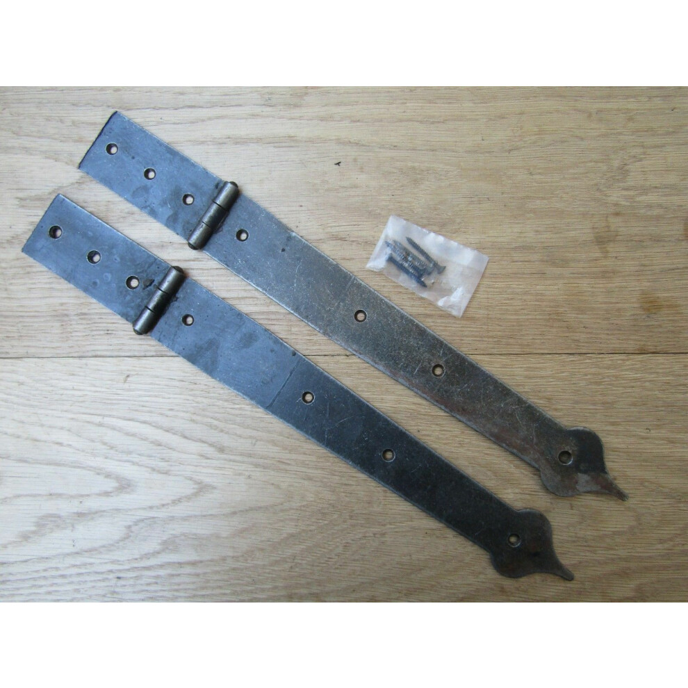 Pair Of 16" Spear Head Strap Hinges By Ironmongery World 5057067959647